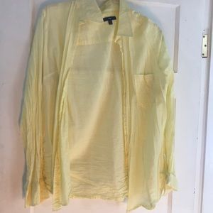 Gap button up
